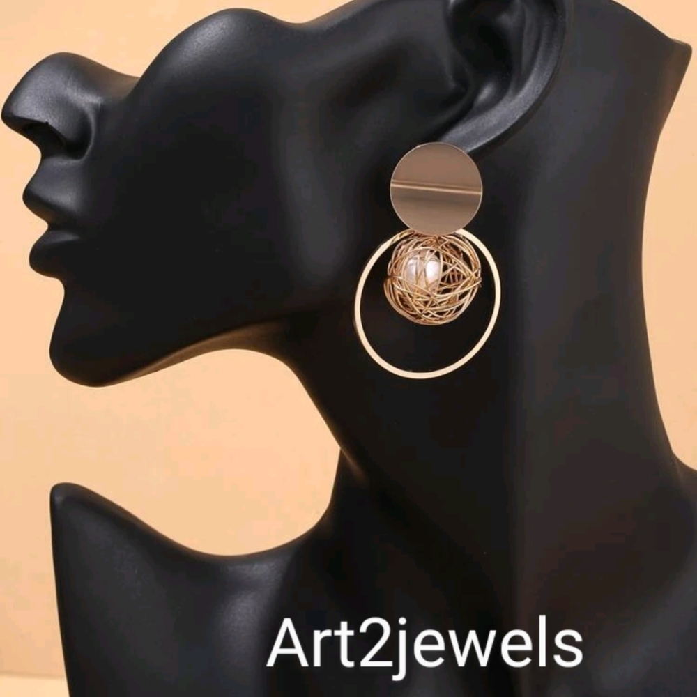 Earring - Picture 2 of 3